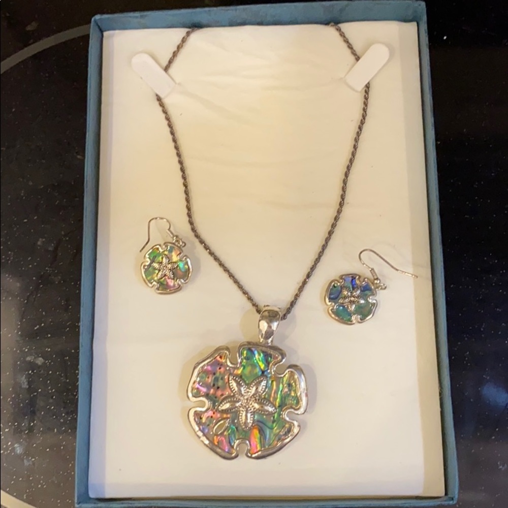 Jewelry set. Woman’s